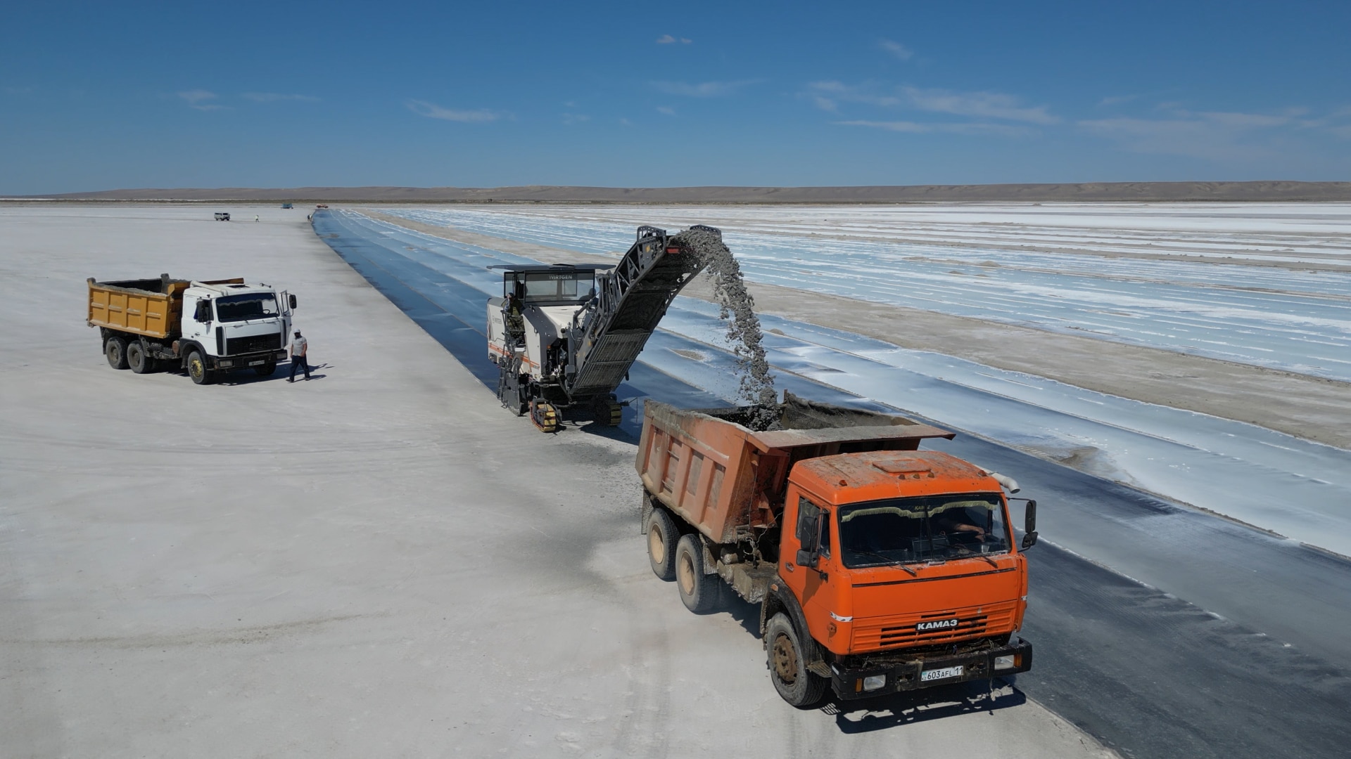 Компания бывшего депутата исключила иностранца из совета директоров