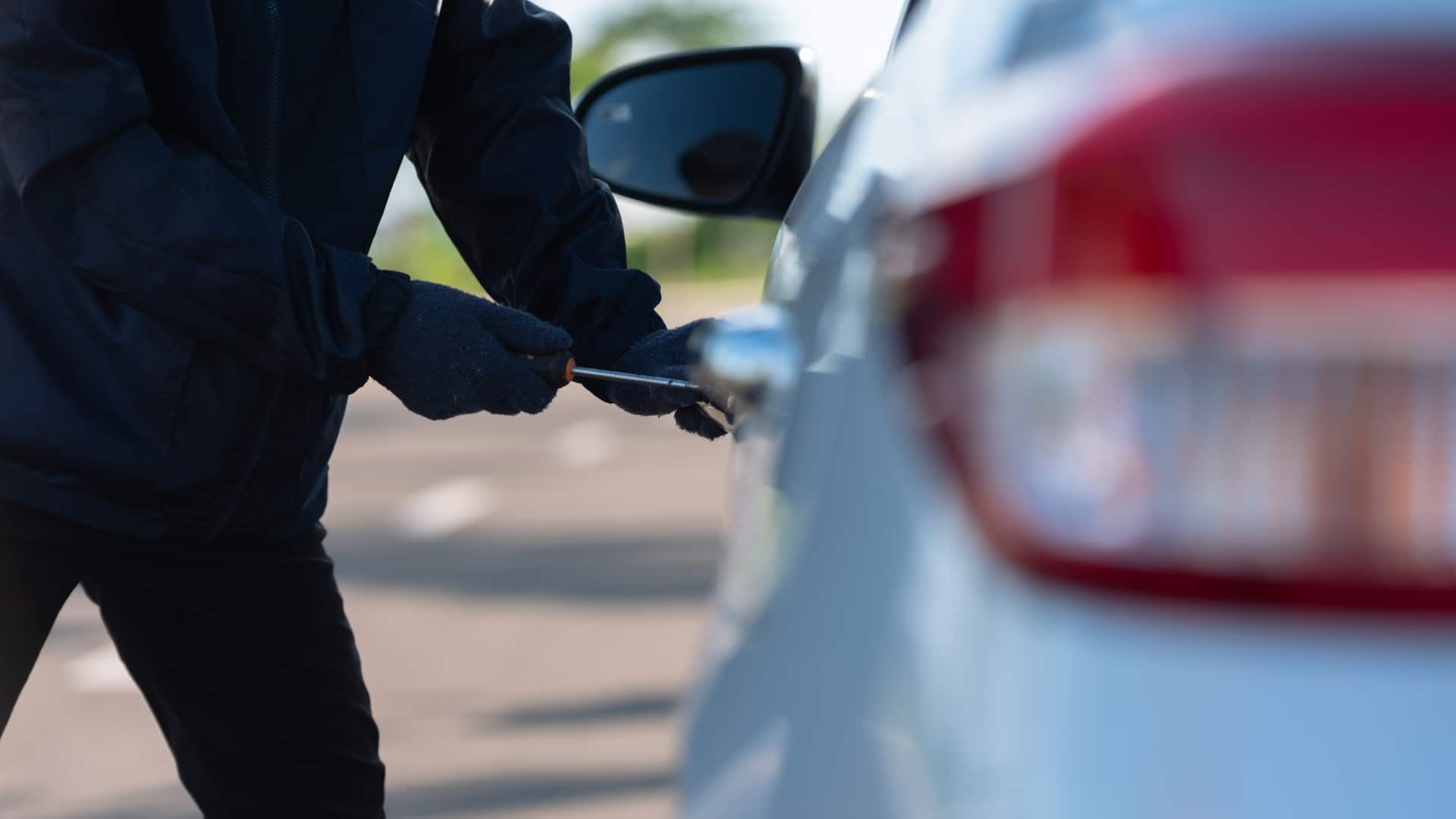 автомобиль в угоне, машина в угоне, в угоне ли машина, угнали машину, угон машины в казахстане