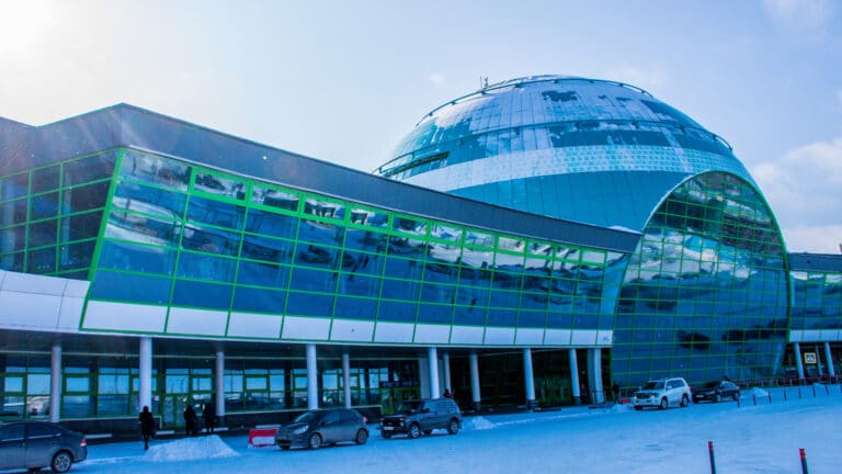 Air Astana предупредила о задержках рейсов из Алматы