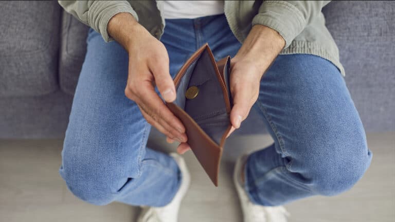 Рост цен усилил финансовые страхи казахстанцев