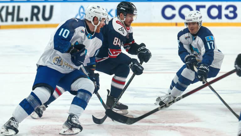 «Барыс» четвертый раз в КХЛ-2025/26 проиграл «Нефтехимику»