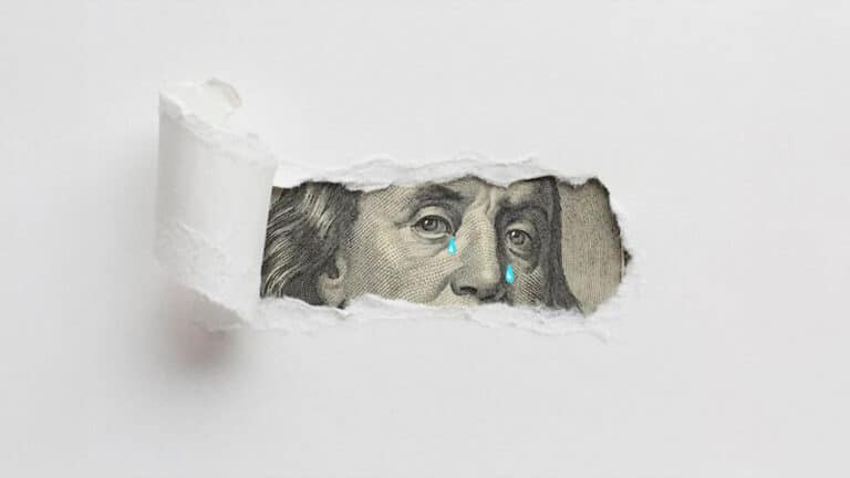 Впервые в истории на валютных депозитах в Казахстане почти невозможно заработать