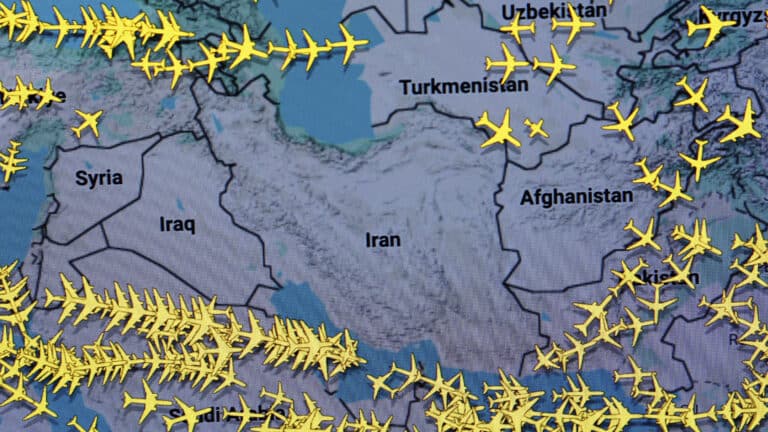 Air Astana меняет маршруты рейсов из-за протестов в Иране