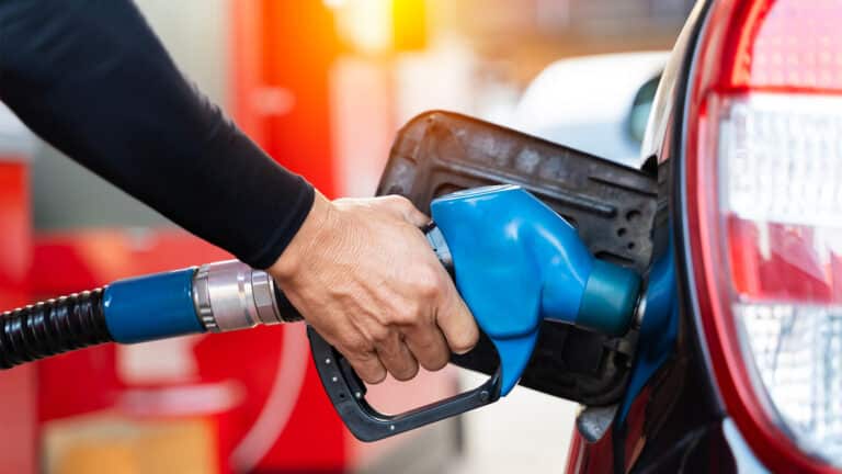 Вырастут ли резко цены на бензин после отмены моратория – ответ министра