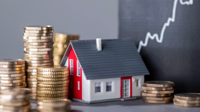 Почти на 20% подорожало жилье в Алматы и Астане за 2025 год