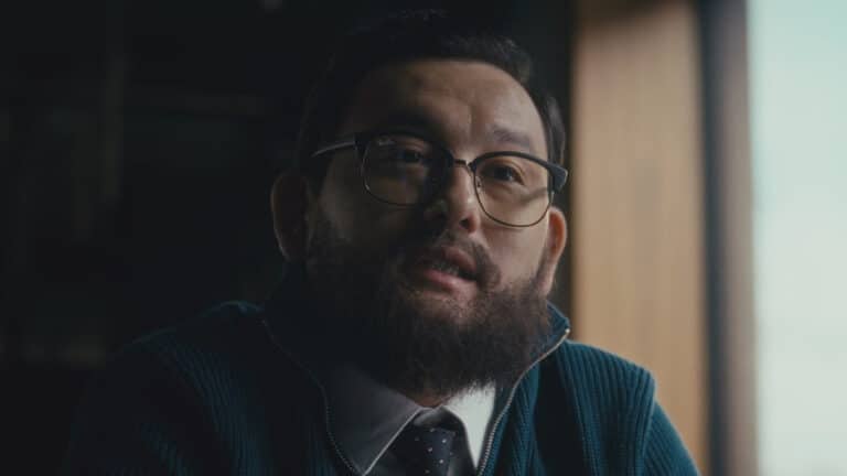 Казахстанцы массово делятся личными историями столкновений с мошенниками