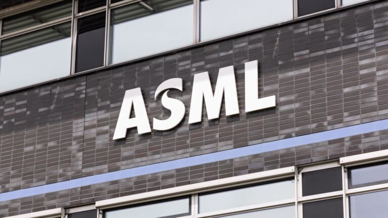 ASML to shed 1,700 workers in the US and Netherlands