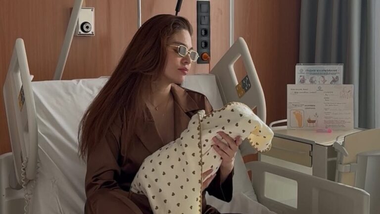 Ақан Сатаев пен Альмира Тұрсын қызды болды