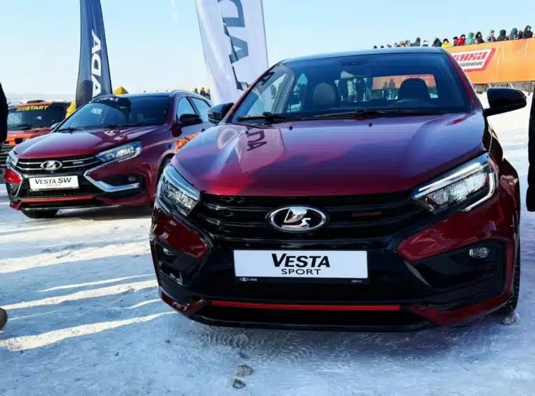 АвтоВАЗ жаңартылған Lada Vesta Sport-ты таныстырды. Бағасы қанша