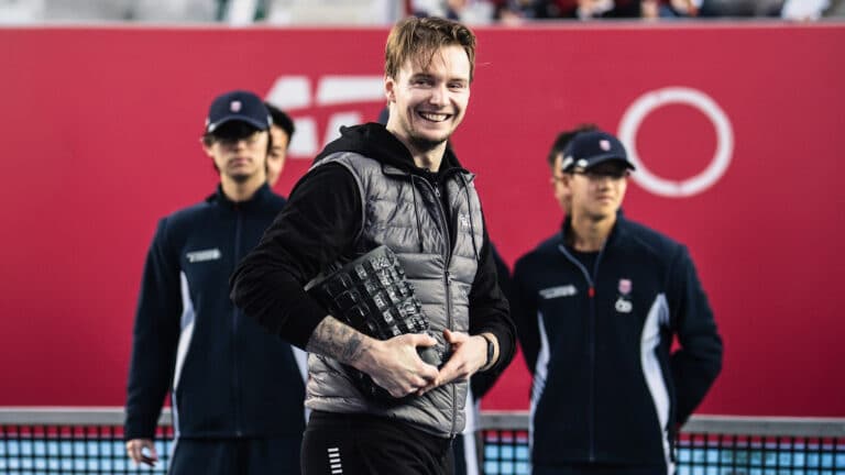 В первый день Australian Open-2026 на корт выйдут Бублик и Путинцева