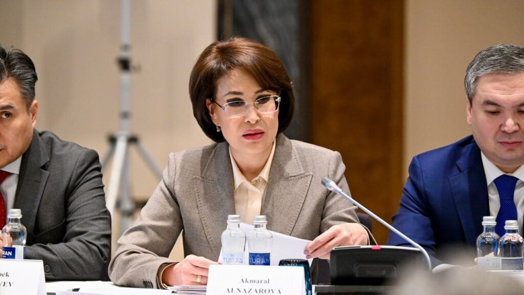 Алдағы 2-4 жылда елімізде 400-ден астам жаңа дәрілік заттар өндіріледі