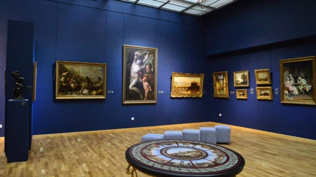 Музей Абылхана Кастеева открылся после ремонта