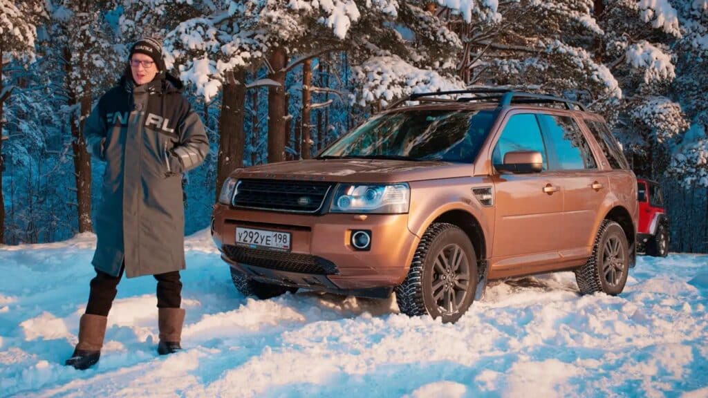 Блогер AcademeG испытал Land Rover Freelander 2 на зимнем бездорожье