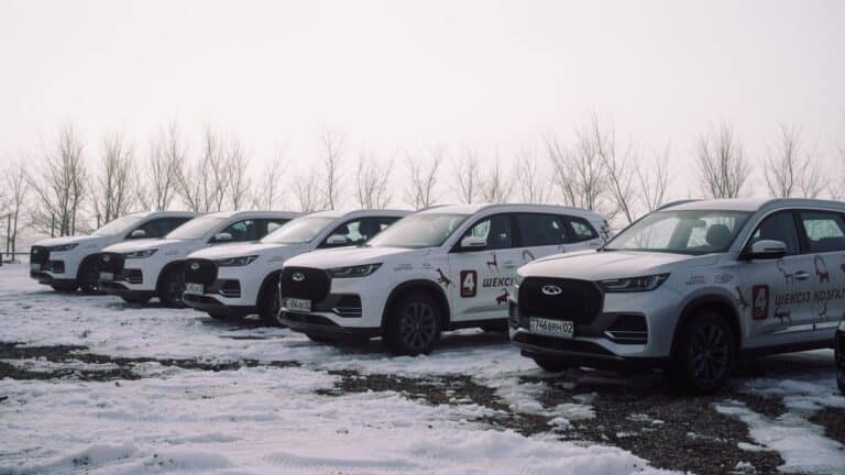 Новые Chery C8 совершили автопробег в XIII век до н. э. в Казахстане