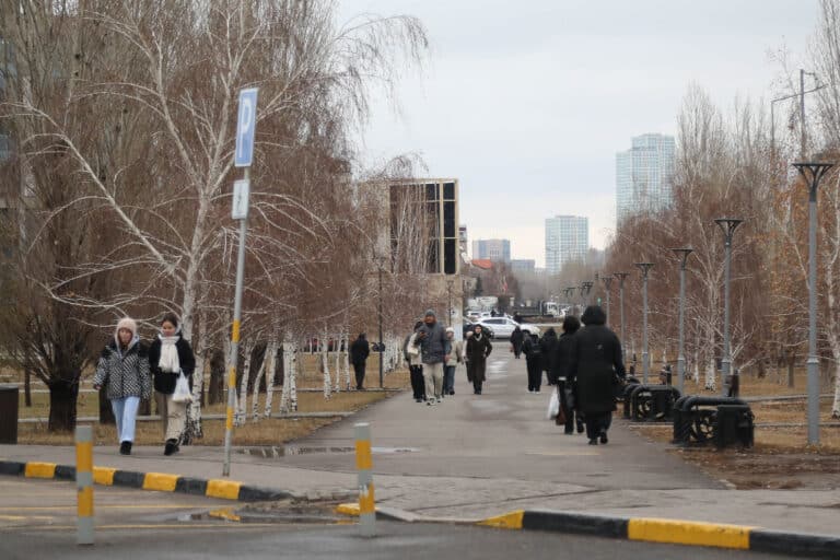 2026 жылы қазақстандықтардың табысы қаншаға өседі – сарапшылар болжамы