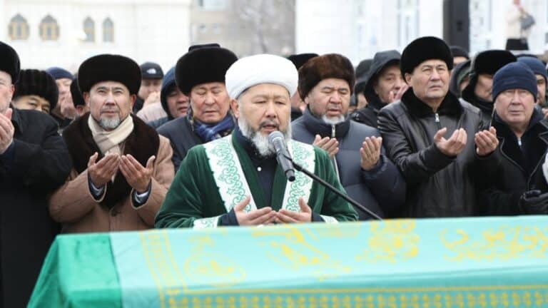 Рәтбек қажы ақтық сапарға аттанды