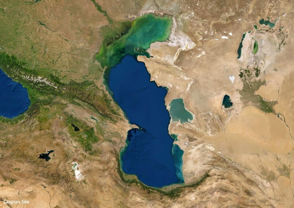 Украина ударила по российским платформам в Каспийском море