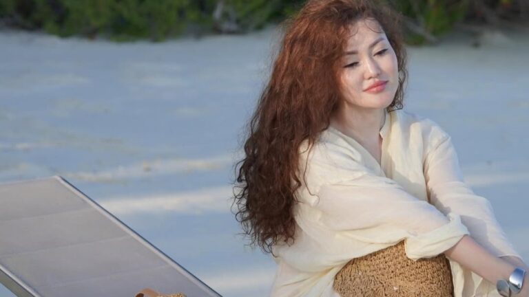 Ерке Есмаханның шашы дау тудырды