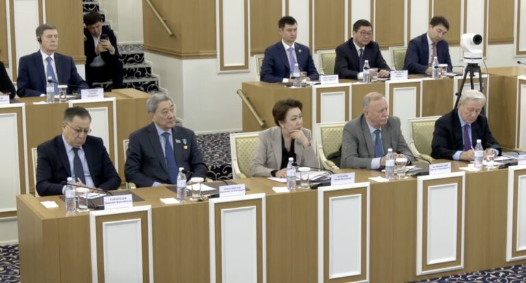 В Астане стартовала работа комиссии по переходу к однопалатному парламенту