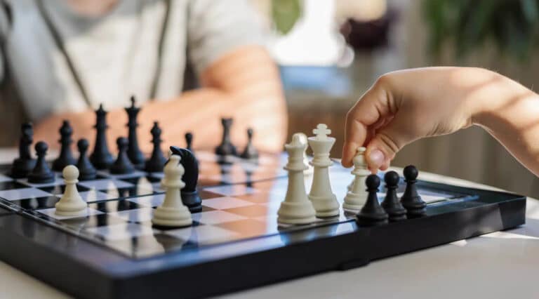 В Туркестане завершился чемпионат страны по шахматам среди юниоров