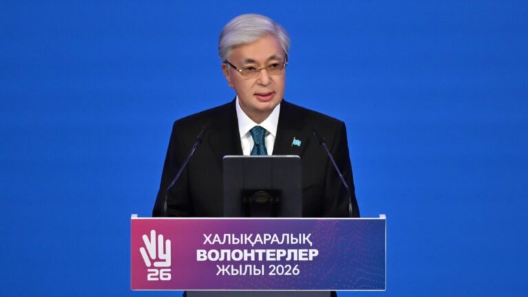 «Түбірімен өзгерген құжат»: Тоқаев жаңа Конституция қабылдау ұсынысын қолдайды