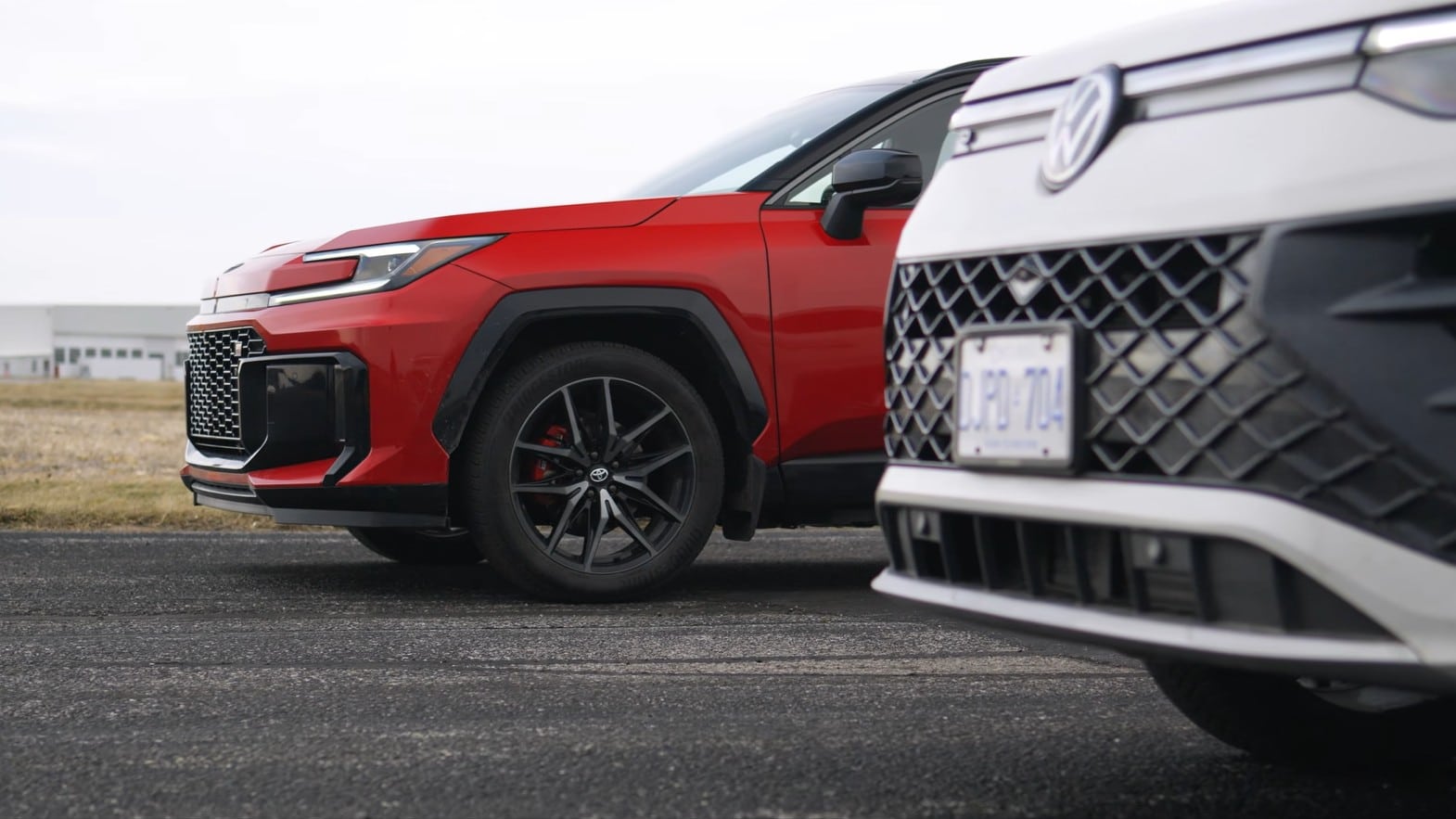 Toyota RAV4 GR Sport, тойота рав 4, тойота тойота gr sport, Volkswagen Golf GTI, Volkswagen Tiguan Turbo R-Line, фольксваген гольф, фольксваген тигуан турбо