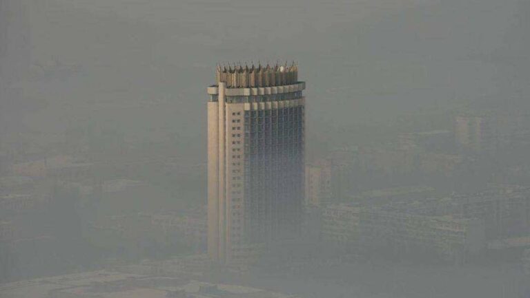 Алматыдағы ауаның ластығы әрбір тұрғын жылына 500 темекі шеккенге тең