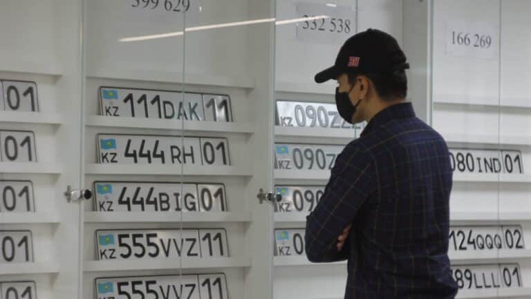 Бір күн ішінде 11 мыңға жуық қазақстандық 