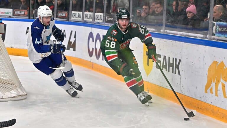 «Барыс» 14-й раз подряд проиграл «Ак Барсу» в «дерби кошачьих»