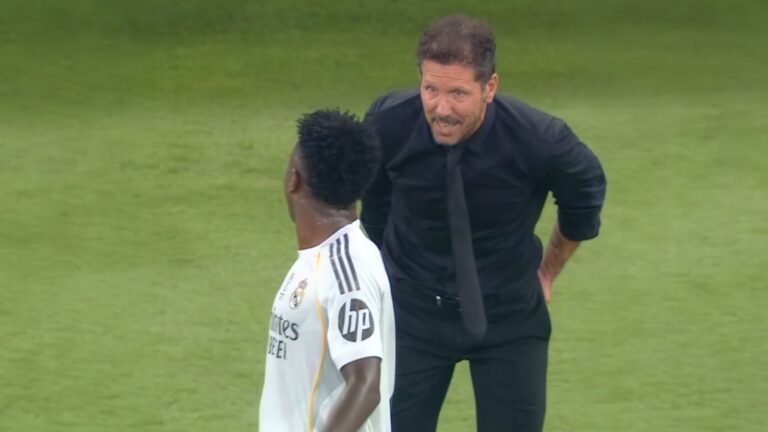 Диего Симеоне устроил троллинг Винисиусу в мадридском дерби в полуфинале Суперкубка