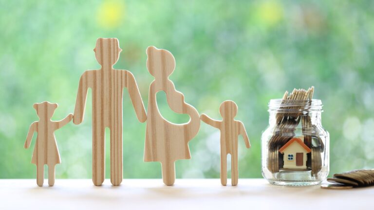 Как финансово подготовиться к декрету