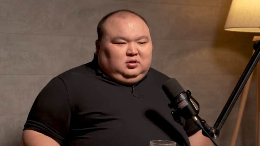 Актер Рамазан Амантай өзін жақын адамдарының бірі дуалағанын айтты