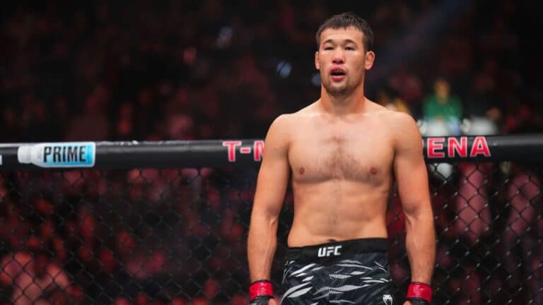 Тренер экс-чемпиона UFC дал прогноз на возможный бой Махачева и Рахмонова