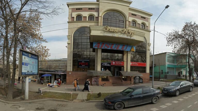 АФМ назвало фамилии тех, кто хотел продать Никольский рынок иностранцам в Алматы