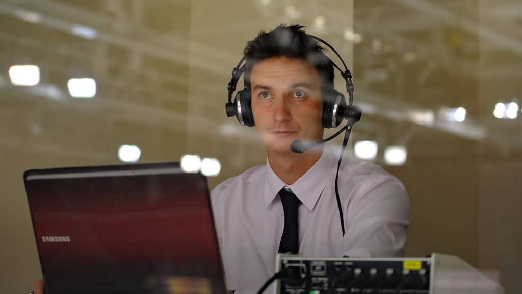 Суд в России оштрафовал комментатора за оскорбление детей-хоккеистов из Казахстана