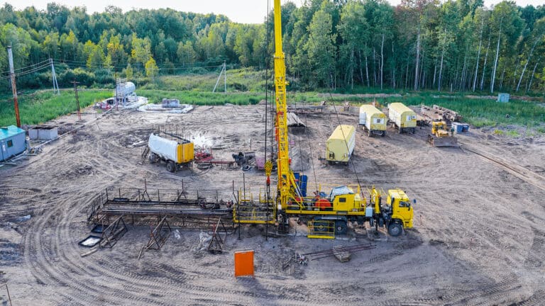 Огромные запасы нефти и газа нашли на юге Казахстана