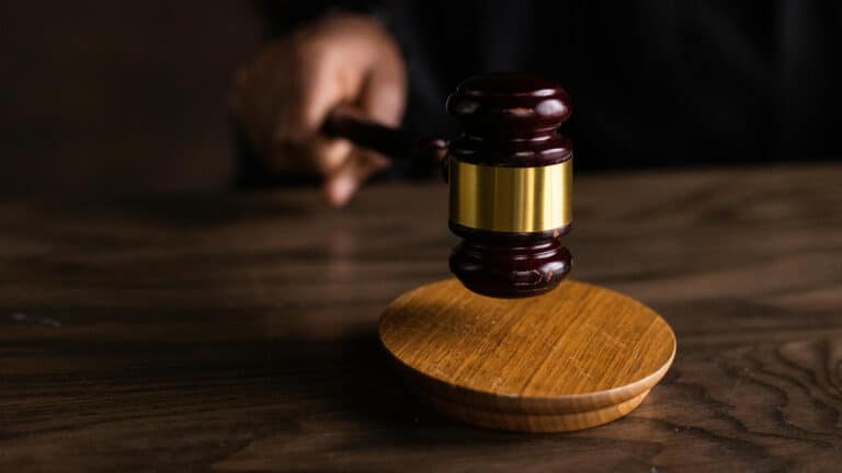 Суд в Алматы продлил меру пресечения главреду 