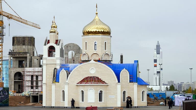 Православный городок с храмом, школами и оздоровительными центрами строят в Астане