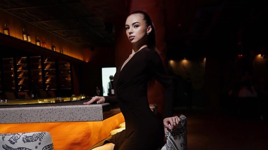 Фото: instagram.com/aislumurzagalieva/ бильд-редактор: Серикжан Ковланбаев