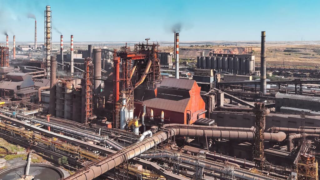 Токаев похвалил Qarmet за выпуск обработанной продукции, несмотря на препоны со стороны акимата/qarmet.kz/ бильд-редактор: Серикжан Ковланбаев