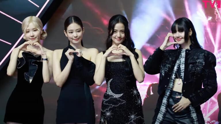 Камбэк Blackpink с альбомом Deadline вызвал ажиотаж среди фанатов