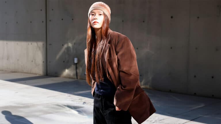 Кыргызстанка попала в Vogue надев вещи апашки и аташки