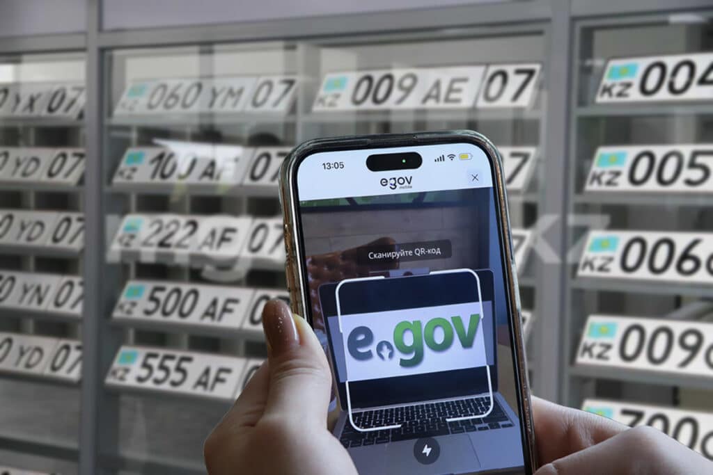 Купить «красивый» номер на авто теперь можно через смартфон