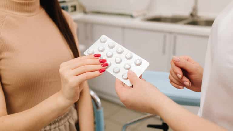 Гормональные контрацептивы — безопасны ли они