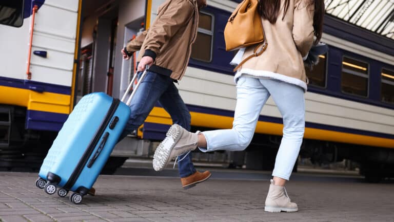 Что делать, если опоздали на поезд в Казахстане