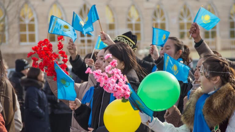 Март может стать самым «коротким» рабочим месяцем в Казахстане с 2027 года