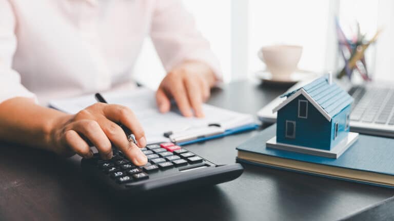 Ажиотаж на рынке жилья не помог банкам нарастить ипотечный портфель