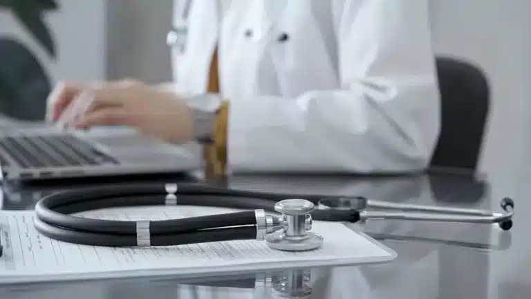 Солтүстік Қазақстанда оқушы мектеп дәретханасында сірке суын ішкен