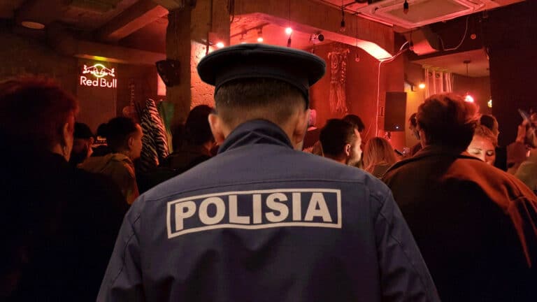 Полиция Алматы объявила охоту на популярные бары города