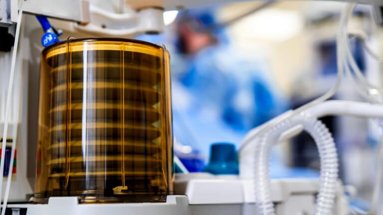 Искусственная вентиляция лёгких — как она работает